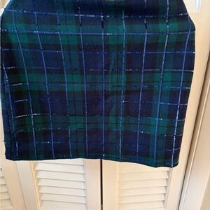 Vineyard Vines Navy and Green Plaid Skirt 2